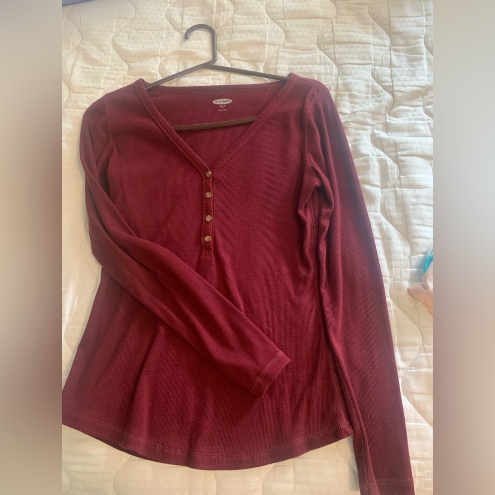 Old navy button up top